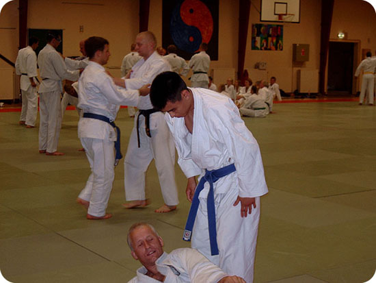dx330049.jpg